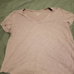 American eagle v neck loose fit tee size large
